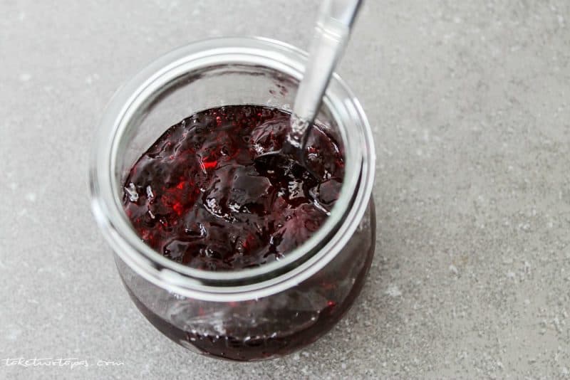 Peanut Butter and Jelly is a staple of everyone's childhood. Use your Wine Jelly and make an adult version of this childhood classic with Hazelnut Spread! Juiced Up Grape Jelly Recipe | taketwotapas.com