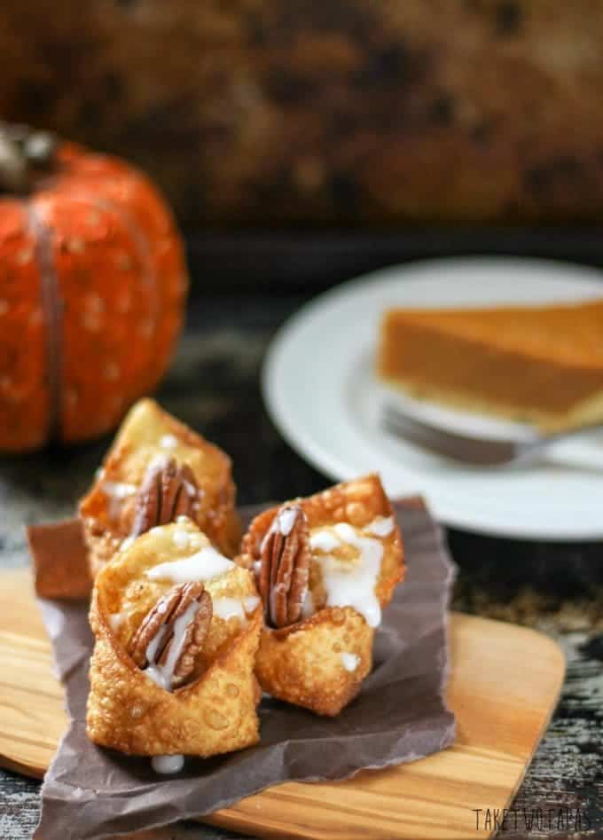 Crispy chocolate pumpkin wontons are perfect for Fall | Take Two Tapas | #Pumpkin #Chocolate #Wontons #FallDesserts