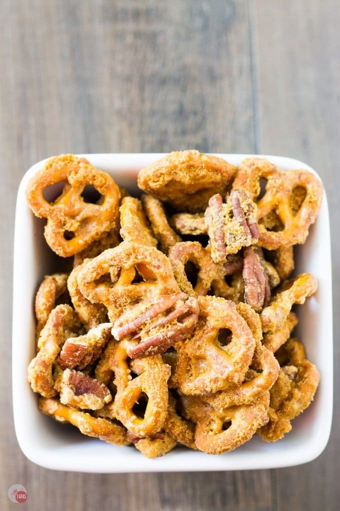 Crack Pretzels with Crispy Caramel and Pecans Snack Mix