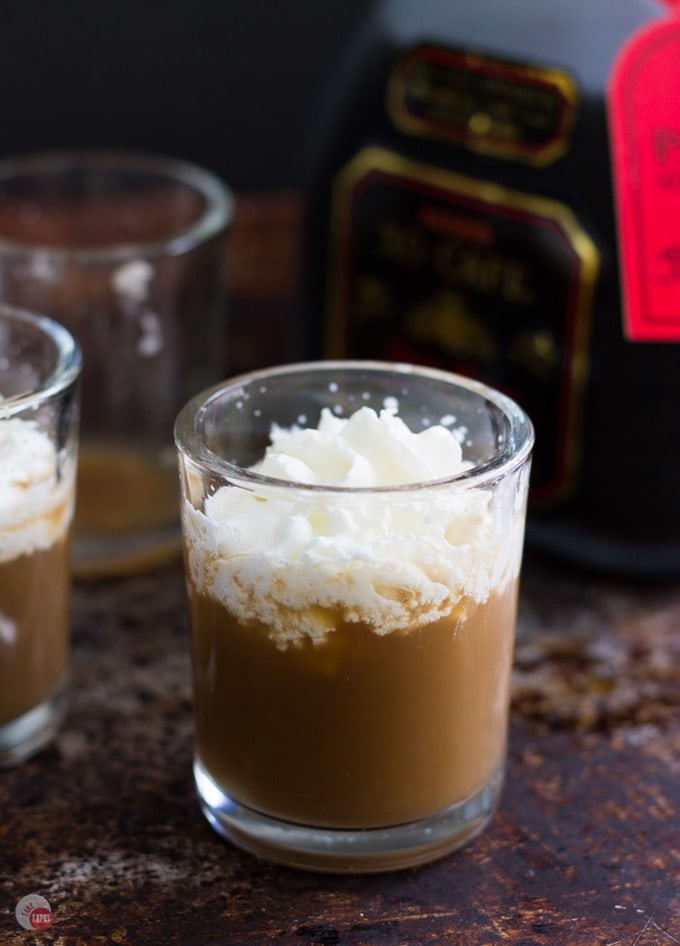 Need a Monday pick me up? White Russian Shot Recipe | Take Two Tapas | #WhiteRussian #WhiteRussianShots #Cocktails #CocktailShots #CoffeeLiqueur #Vodka #Cream