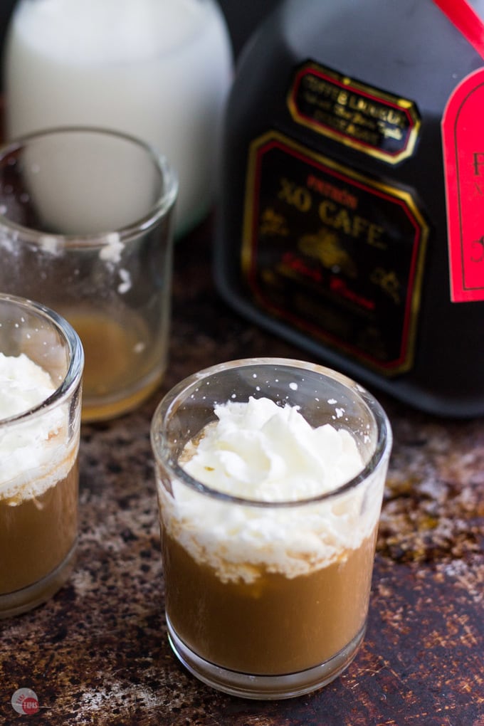 Say Goodbye to Monday with a White Russian Shot | Take Two Tapas | #WhiteRussian #WhiteRussianShots #Cocktails #CocktailShots #CoffeeLiqueur #Vodka #Cream