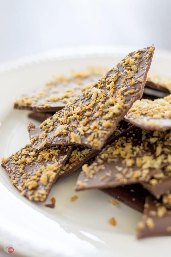 A simple 5-minute dark chocolate bark is anything but simple | Take Two Tapas | #Bark #Chocolate #Panko #Salty #Snacks #Desserts
