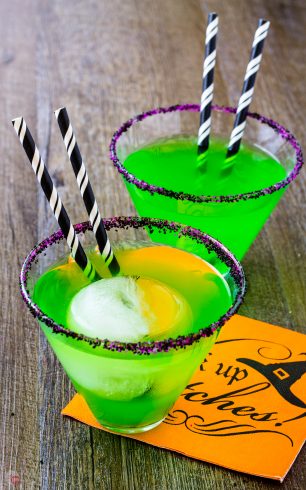 Flying Monkeys Cocktail (Halloween)