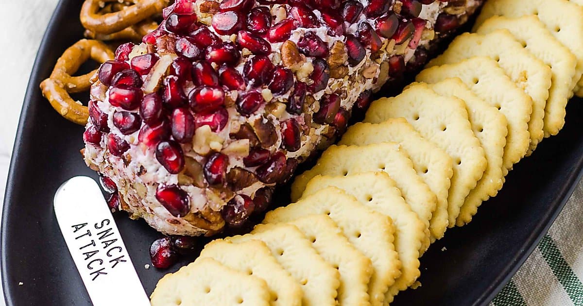 drunken-goat-cheese-log-with-pomegranates-and-pecans