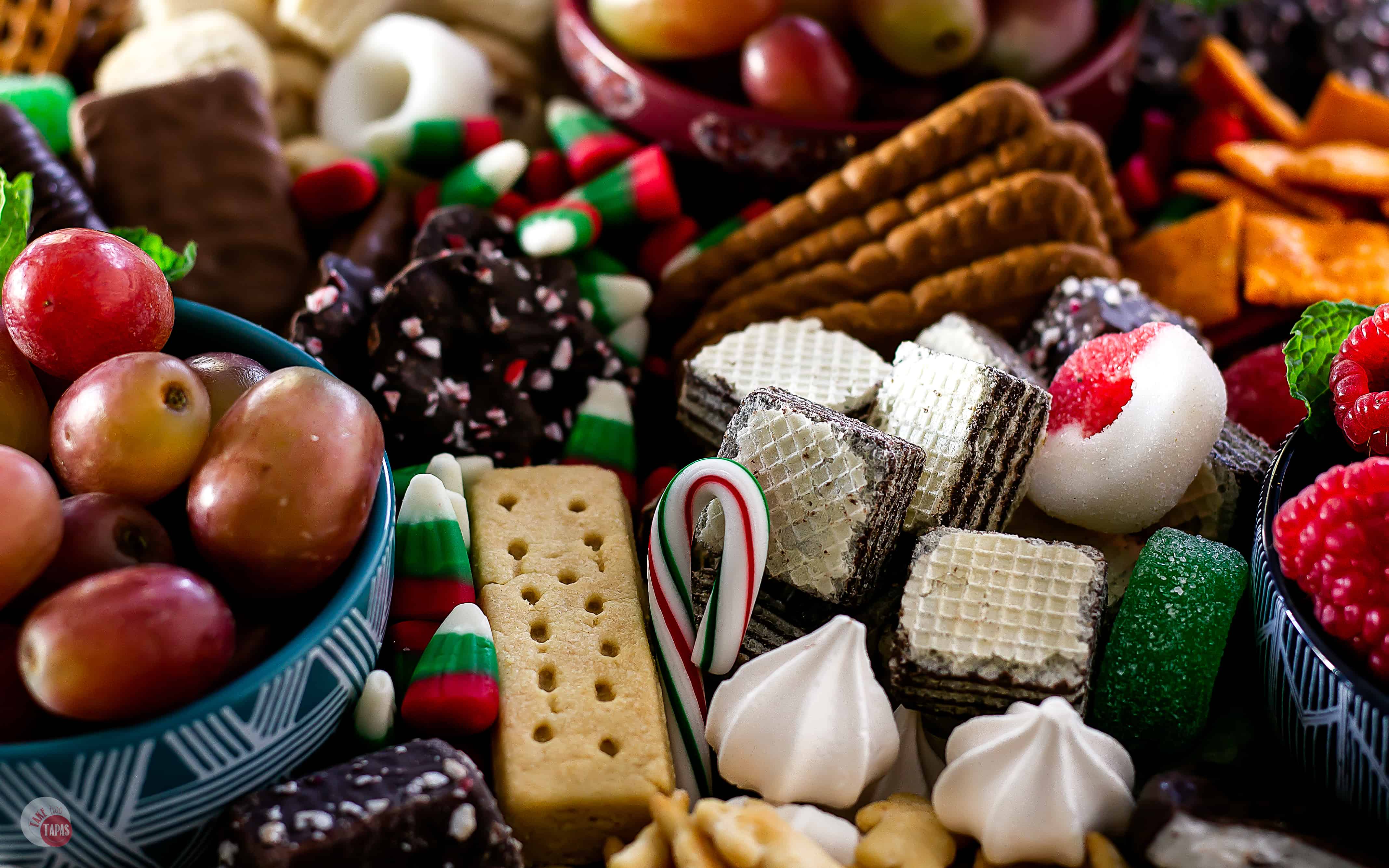 Christmas Snack Platter - Dessert Board for Kids and Adults!