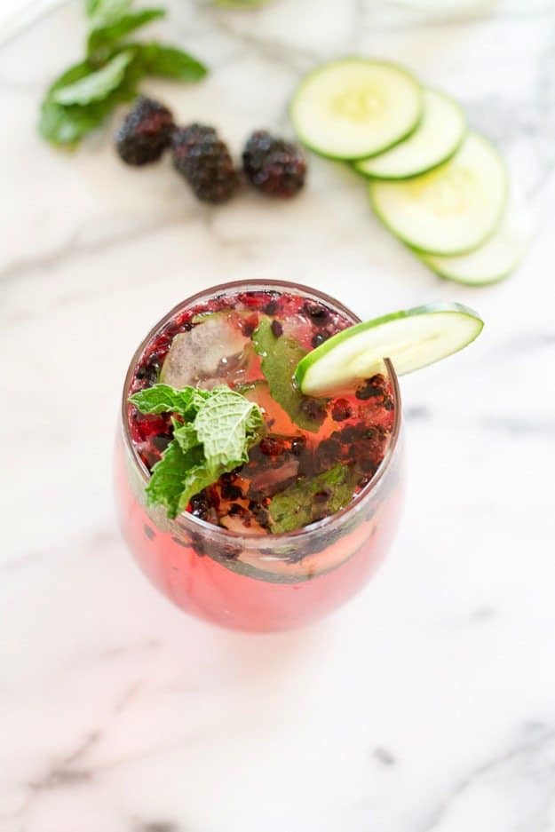 Blackberry cucumber skinny mojito