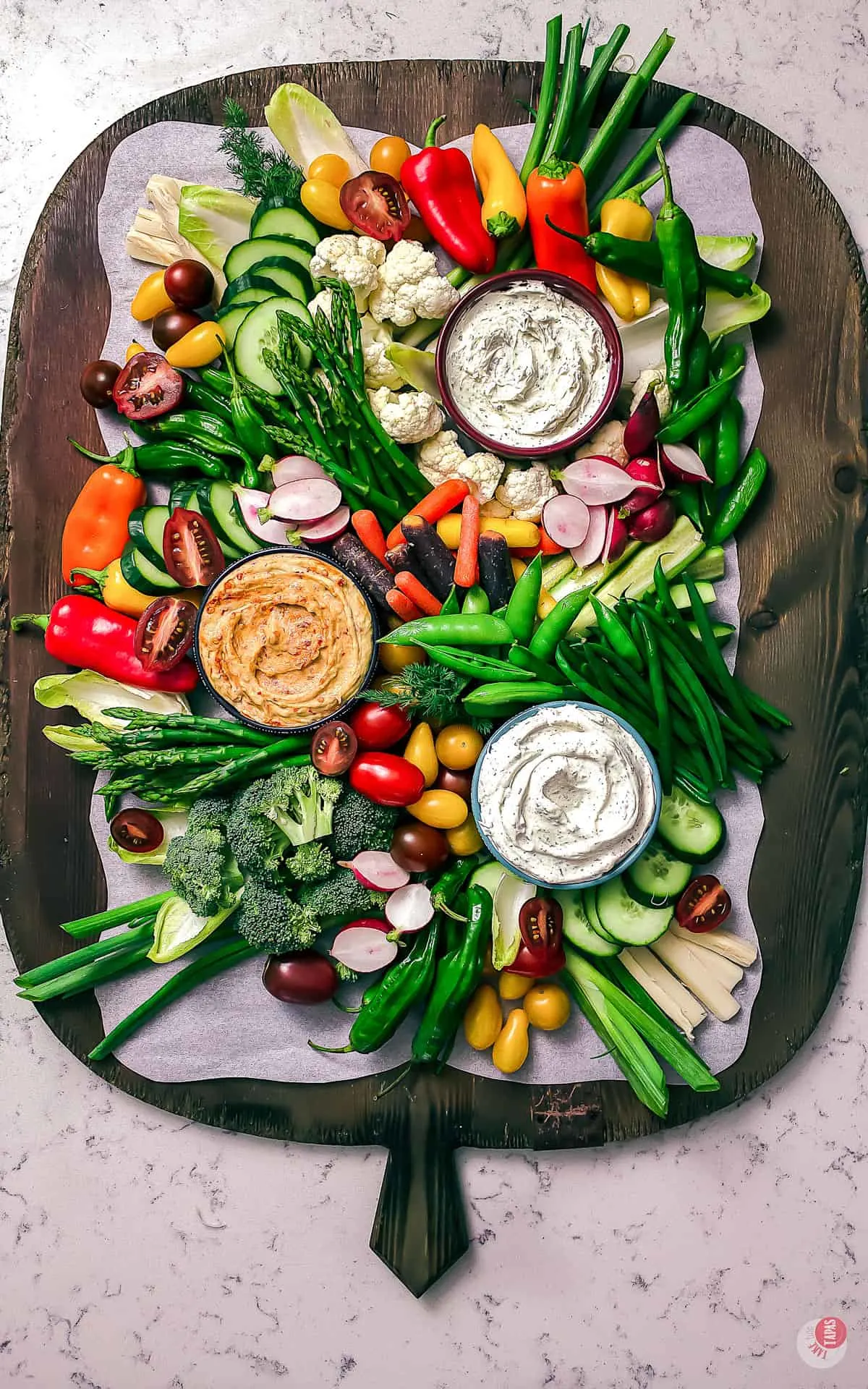 vegetable tray arrangement