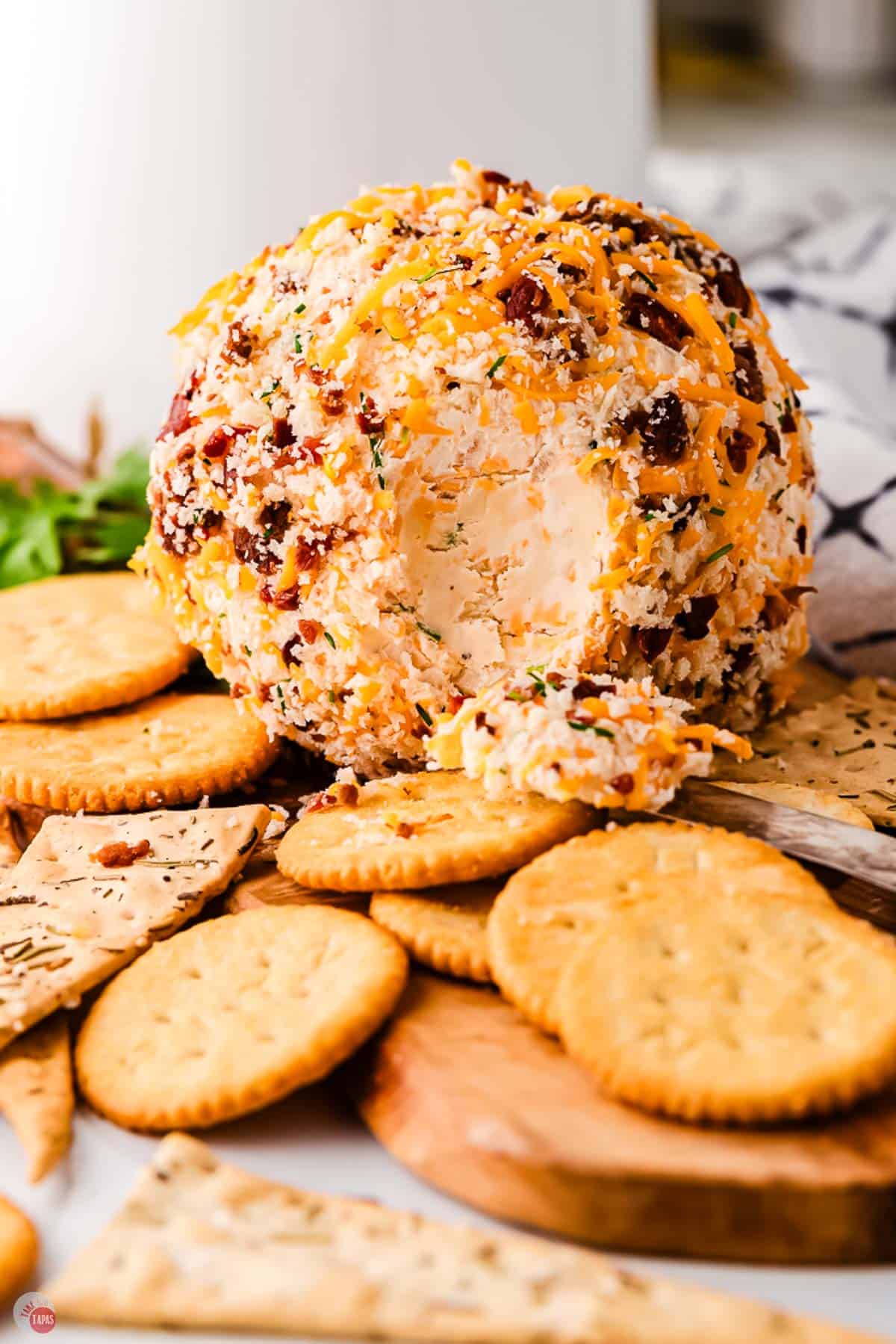 a bacon ranch cheese ball is an easy appetizer