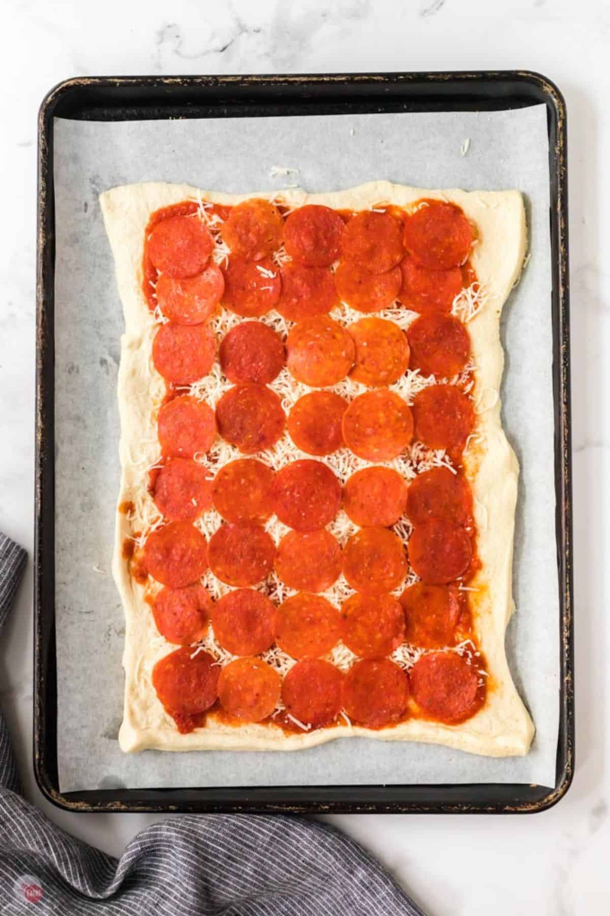 unbaked pizza